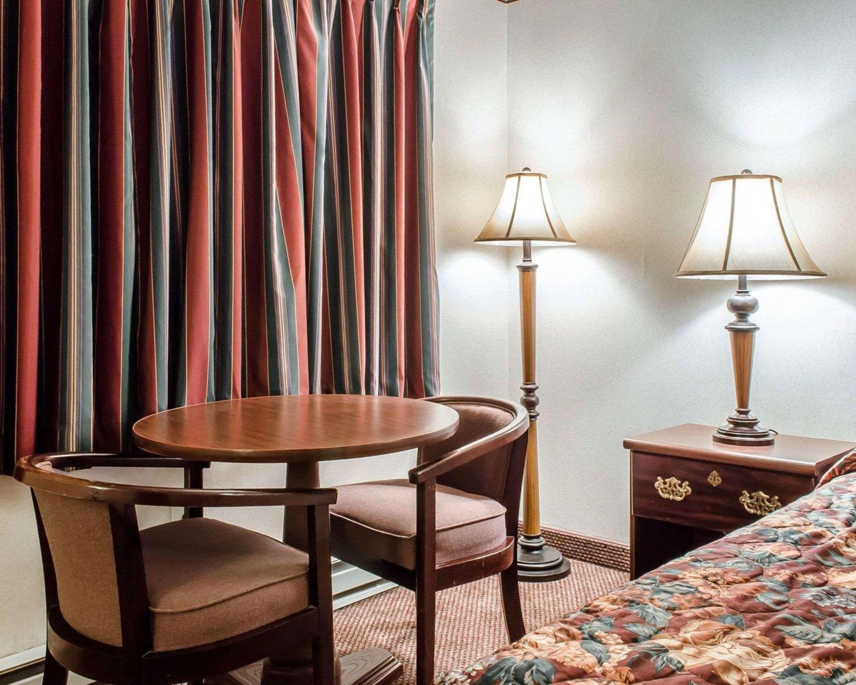 Econo Lodge Frackville Екстер'єр фото